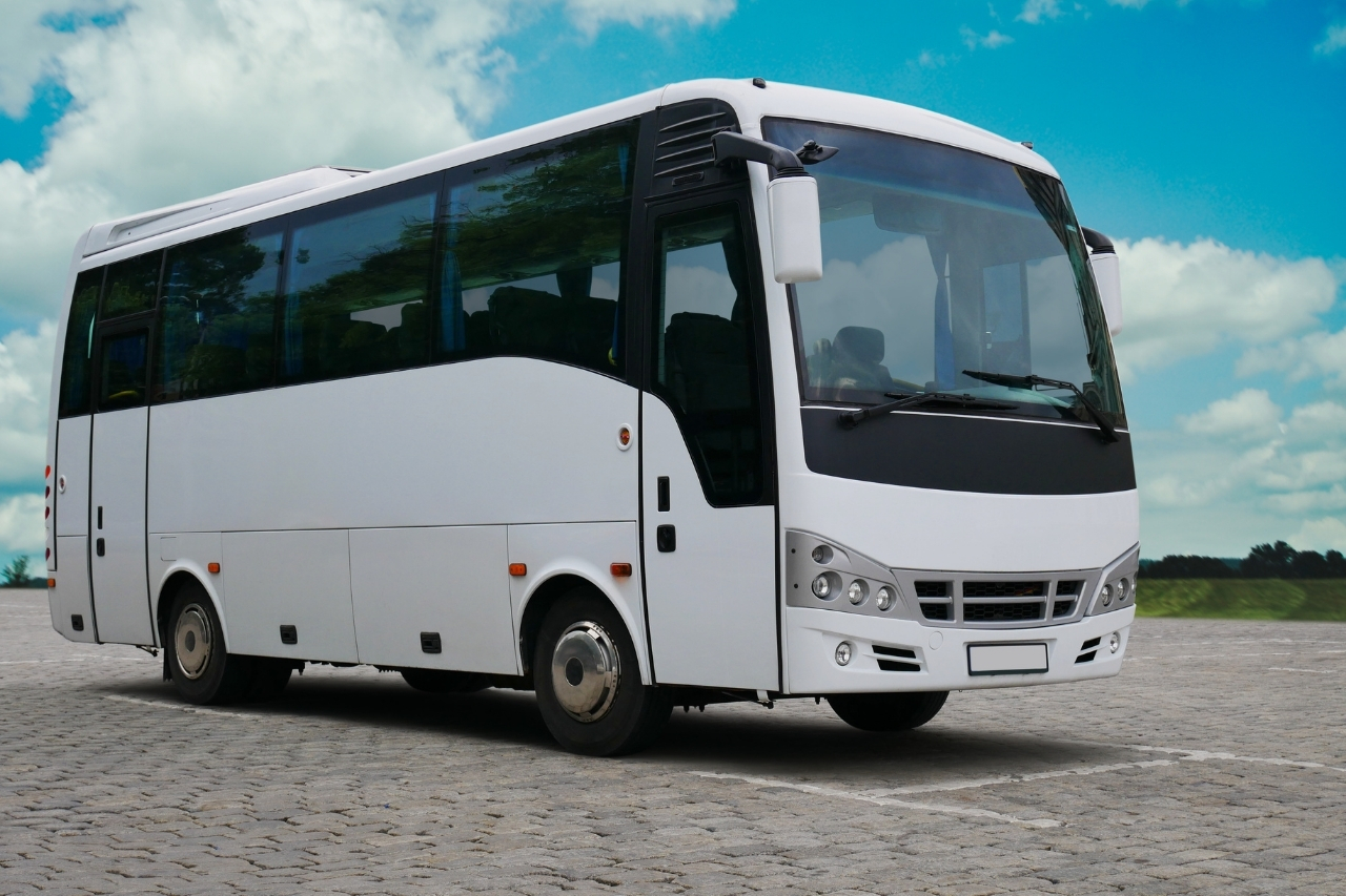 Travel bus rental in pune